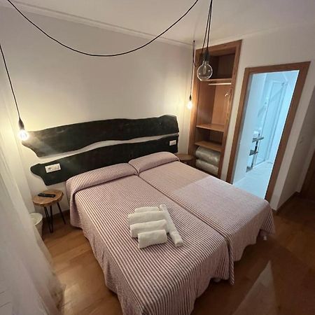 Entrecaminos Hotell O Pedrouzo Eksteriør bilde