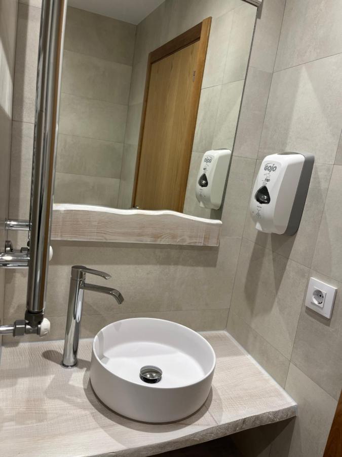 Entrecaminos Hotell O Pedrouzo Eksteriør bilde